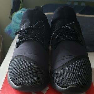 Nike Lunarcharge Essential